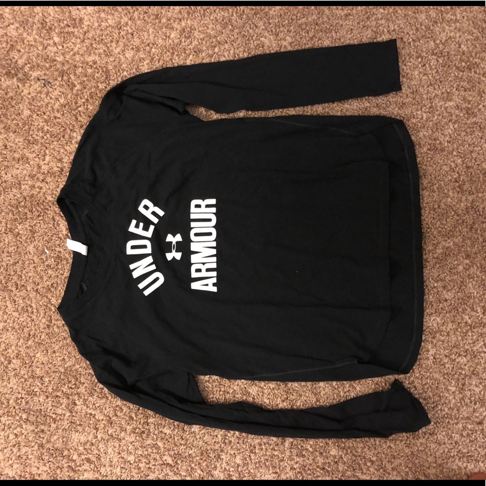 Under armor long sleeve shirt